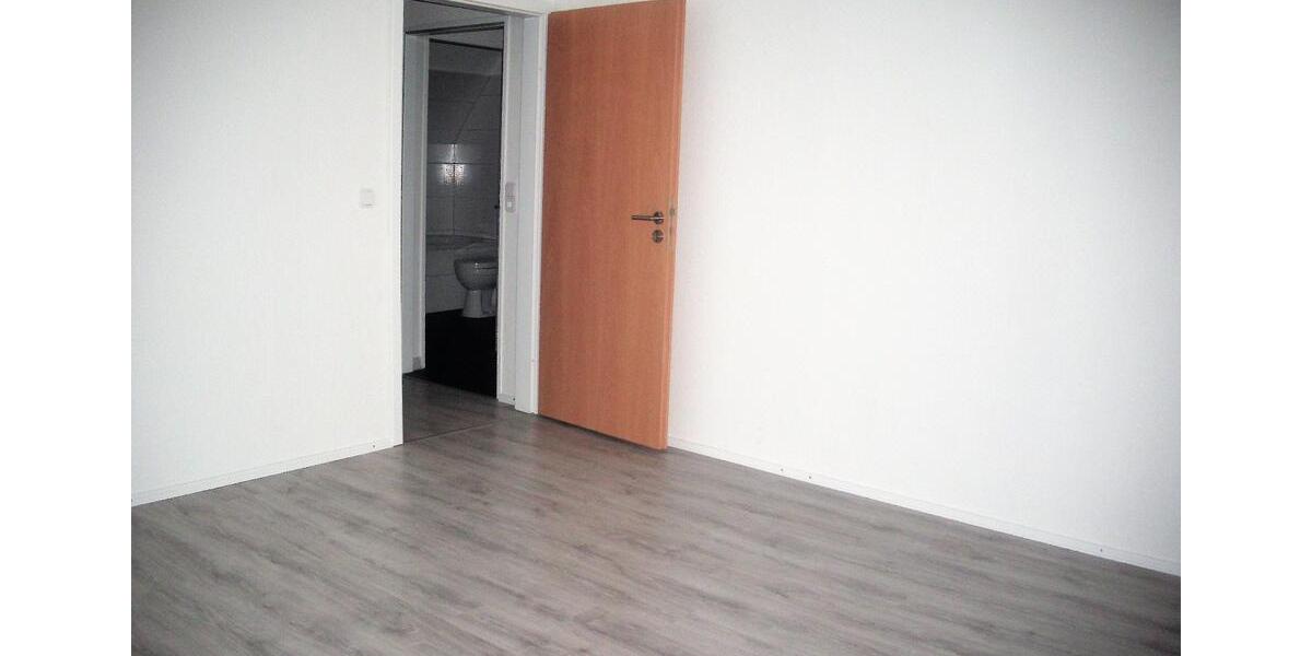 Renoviertes WG-Zimmer, ruhig, zentral, gute Verkehrsanbindung 1 zimmer