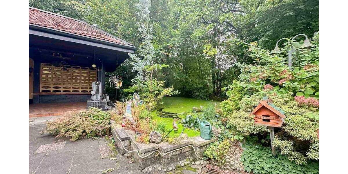 Leverkusen-Rheindorf: Wohnhaus mit Büro, Garten & Wellness - ca. 298 m² Wohn-Nutzfläche 7 zimmer