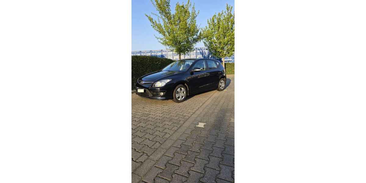 Hyundai i30 107.000 km 5.000 &euro; Neuss 41462