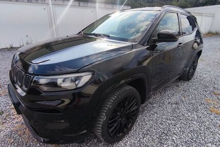 Jeep Compass 84.000 km 17.800 &euro; Solingen 42651