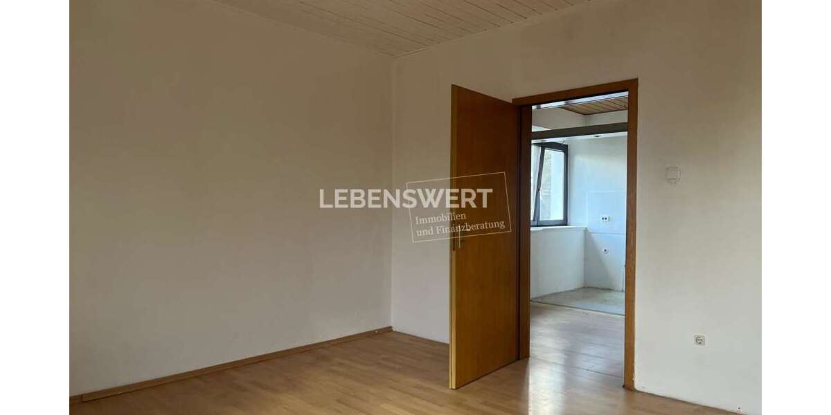 Etagenwohnung Solingen Wald - 5 Zimmer, 88 m&sup2;, 199.500&euro; | Angebot:26266380