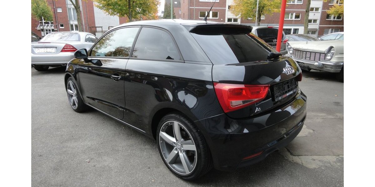 Audi A1 ambition 1,2 TFSI Klimaautom.SHZ PDC Alu17 105.000 km 7.390 &euro; Neuss 41462