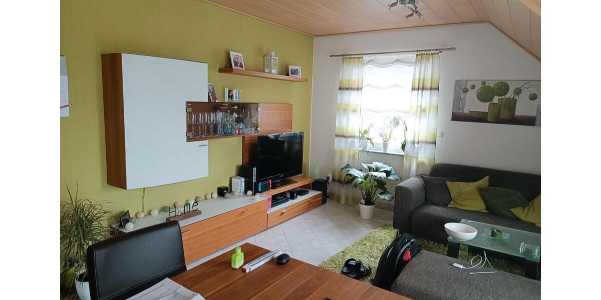 Dachgeschoßwohnung Bergisch Gladbach Gronau - 3 Zimmer, 85 m&sup2;, 960&euro; | Angebot:26606875