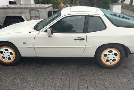Porsche 924