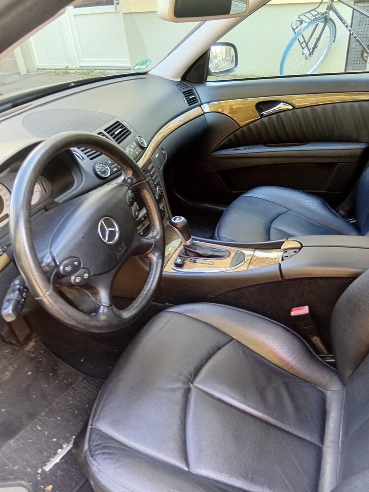 Mercedes-Benz E 280 Combi 4 Matic 271.788 km 3.400 € Köln 50667