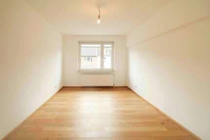 Wohnung zum Kaufen in Düsseldorf 369.000 € 77.11 m² 3 zimmer