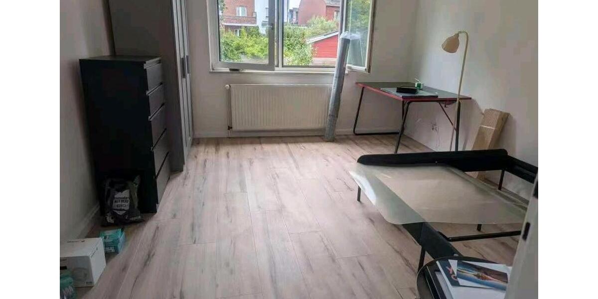 Zimmer in WG zu vermieten (nur für Frauen) – Neuss bei Düsseldorf 2 zimmer