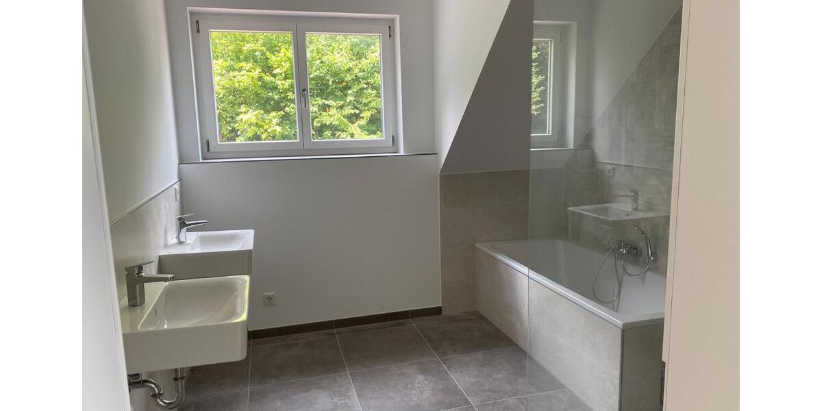 Traumhaus mit Garten und Dachterasse in Lohmar-Honrath 6 zimmer