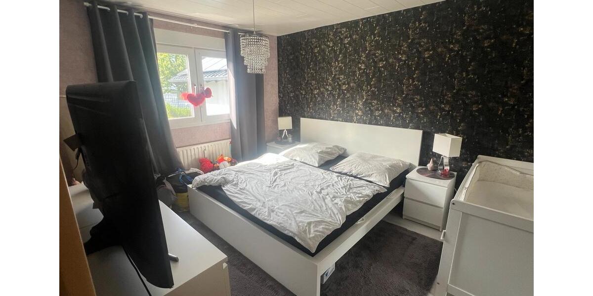 Dachgeschoßwohnung Lindlar - 3 Zimmer, 95 m&sup2;, 800&euro; | Angebot:26670821