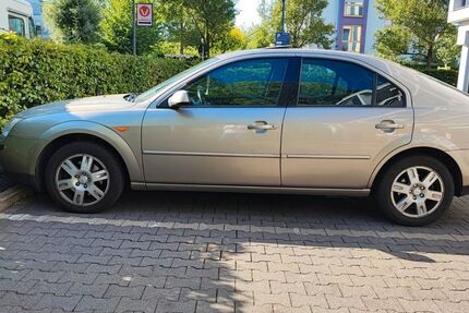 Ford Mondeo 253.000 km 750 &euro; Köln 50829