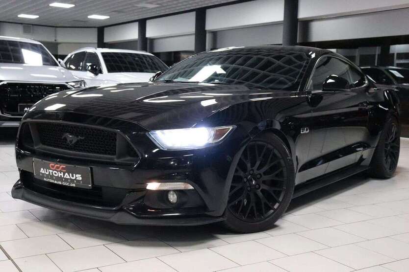 Ford Mustang 266.800 km 18.999 € Köln 51149
