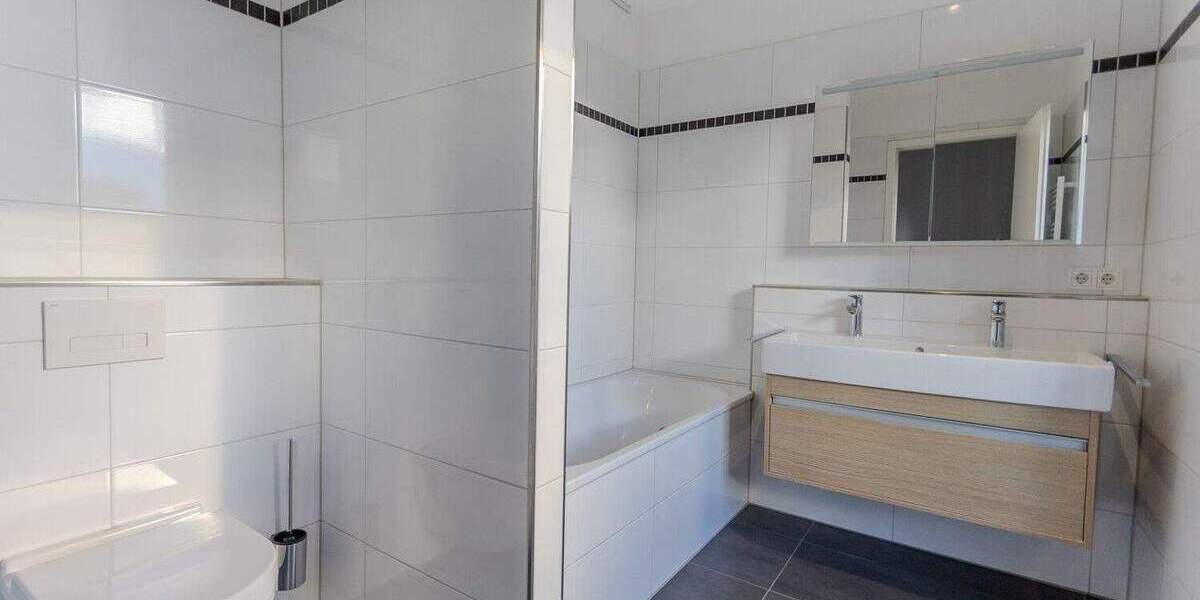 Etagenwohnung Neuss Stadionviertel - 4 Zimmer, 145 m&sup2;, 689.000&euro; | Angebot:25108551