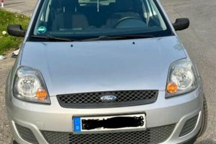 Ford Fiesta 142.000 km 2.200 &euro; Köln 51061