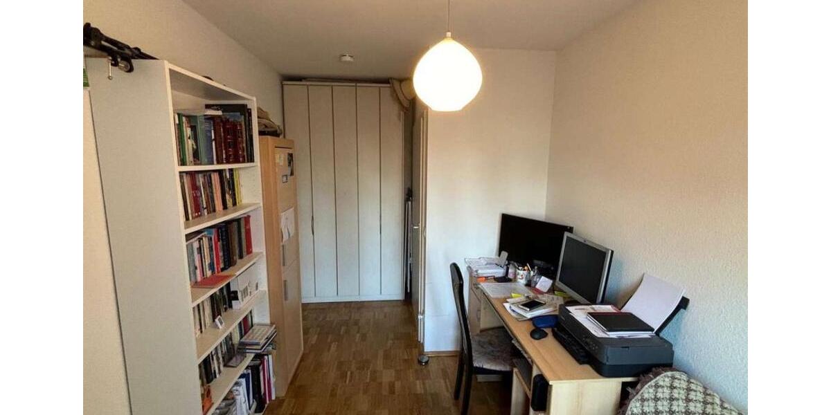 Rarität - EG Wohnung mit Garten und Tiefgaragenstellplatz 3 zimmer