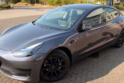Tesla Model 3 65.000 km 25.500 &euro; Erftstadt 50374