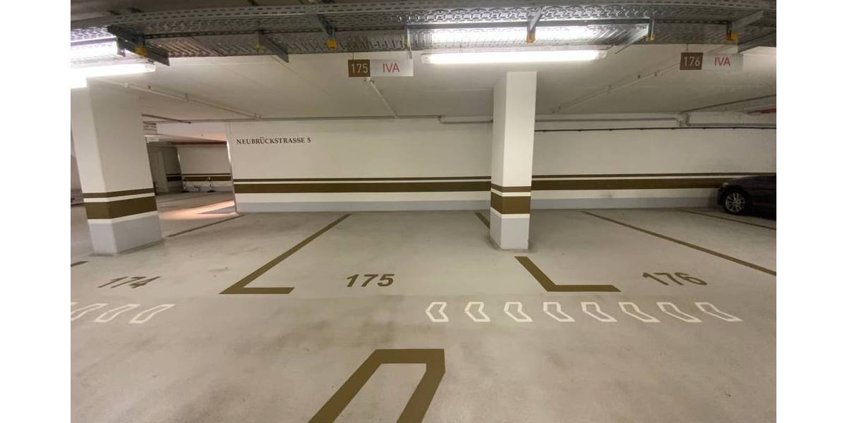 Etagenwohnung Düsseldorf Altstadt - 2 Zimmer, 68 m&sup2;, 1.470&euro; | Angebot:26376566