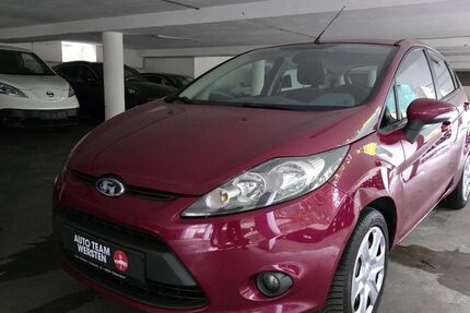 Ford Fiesta 352.614 km 2.490 € Düsseldorf 40591