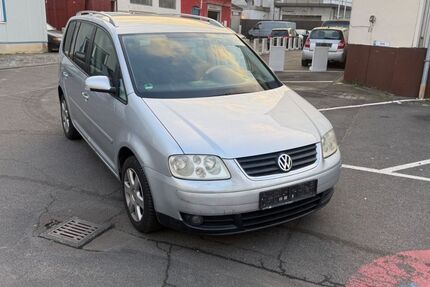 VW Touran 264.000 km 1.499 &euro; Köln 51109