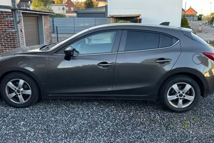 Mazda 3 86.000 km 11.500 € Köln 51103