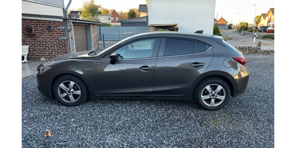 Mazda 3 86.000 km 11.500 € Köln 51103