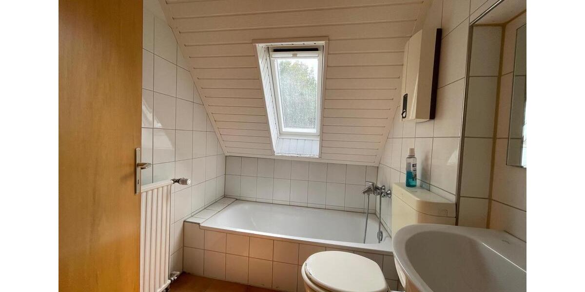 Gemütliche 3-Zimmer-Dachgeschosswohnung in ruhiger Lage mit Waldblick 3 zimmer