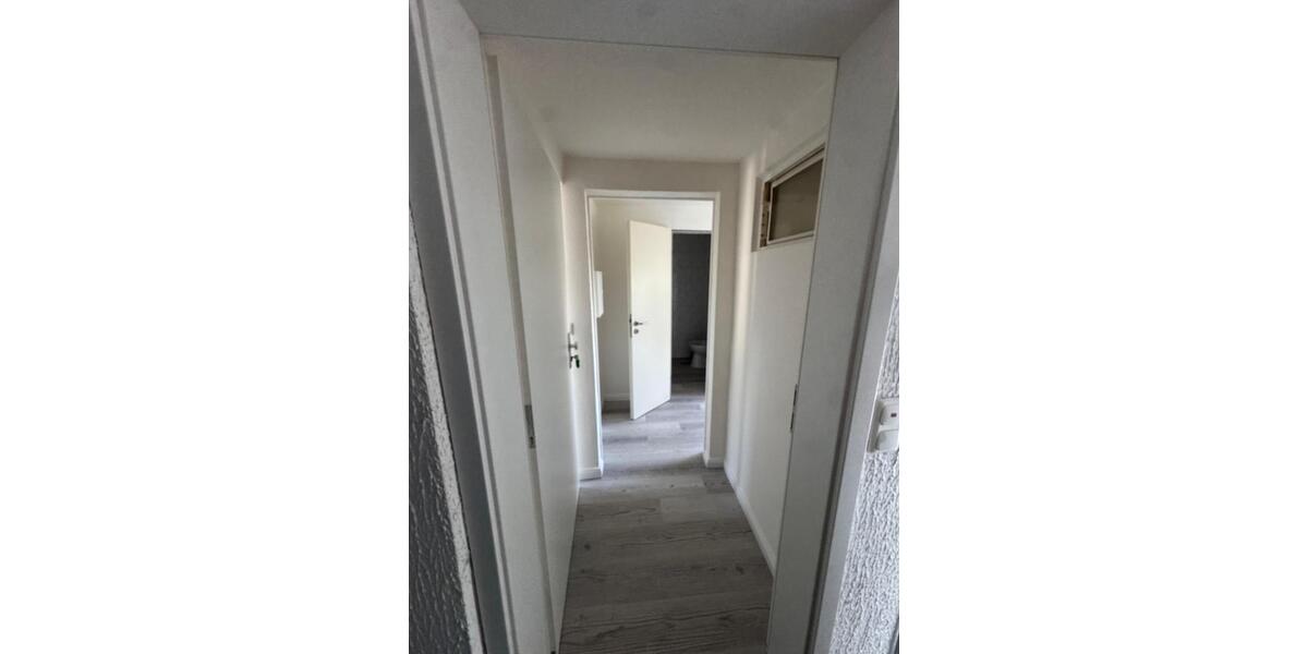 Dachgeschoßwohnung Köln Lindenthal - 1 Zimmer, 27 m&sup2;, 800&euro; | Angebot:25272061