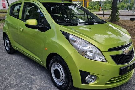 Chevrolet Spark 68.000 km 3.999 € Köln 51107