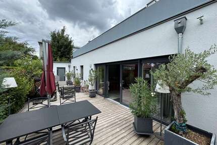 Haus zum Mieten in Dachau 3.490 € 210 m²