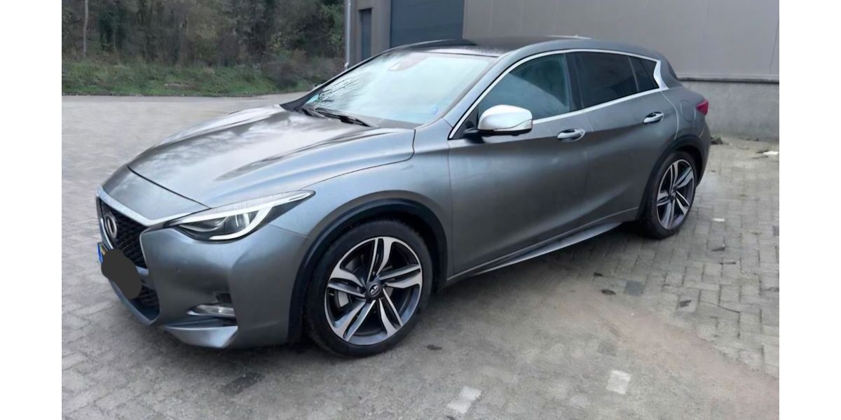 INFINITI Q30 200.000 km 12.750 &euro; Brühl 50321