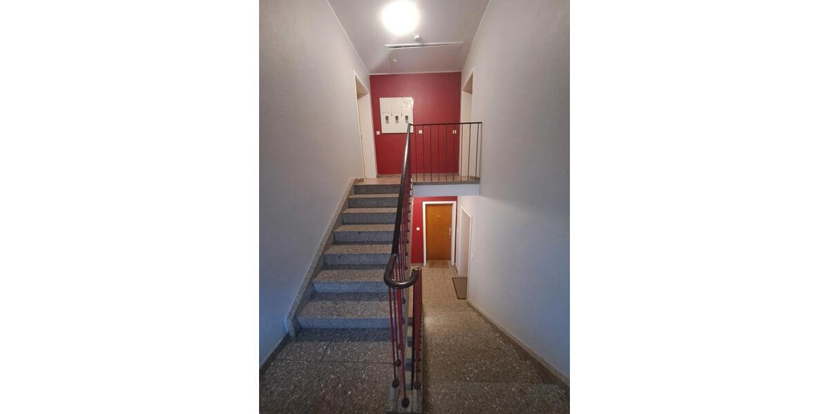 Dachgeschoßwohnung Leverkusen Schlebusch - 3 Zimmer, 62 m&sup2;, 570&euro; | Angebot:26215406
