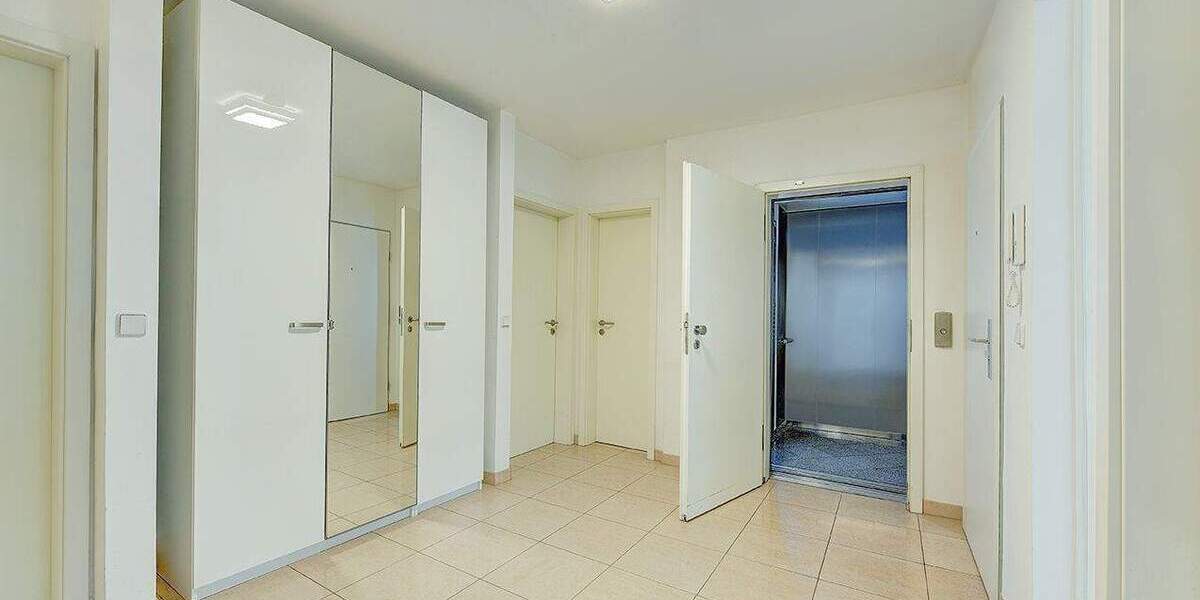 Etagenwohnung Düsseldorf Derendorf - 3 Zimmer, 101 m&sup2;, 525.000&euro; | Angebot:24040986