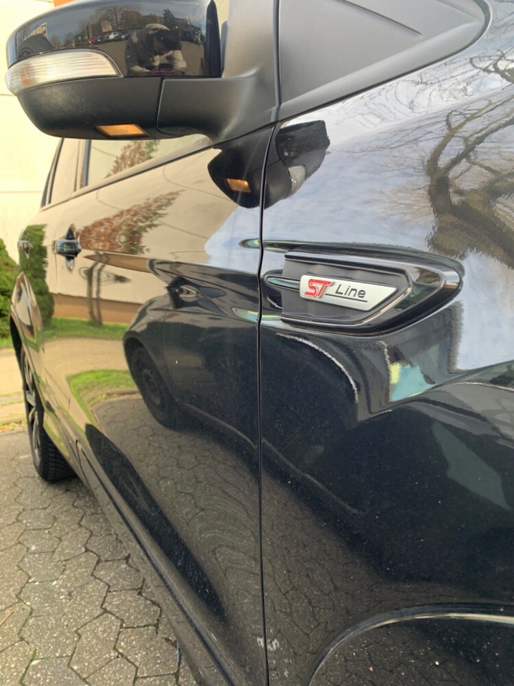 Ford Kuga 61.400 km 18.800 € Neuss 41460