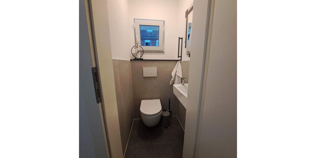 Modernisiertes Zweifamilienhaus 7 zimmer