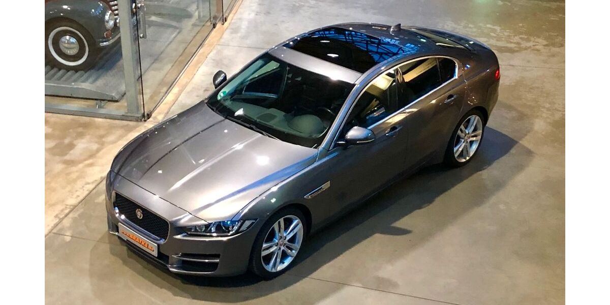 Jaguar XE 89.980 km 20.790 &euro; Düsseldorf 40591