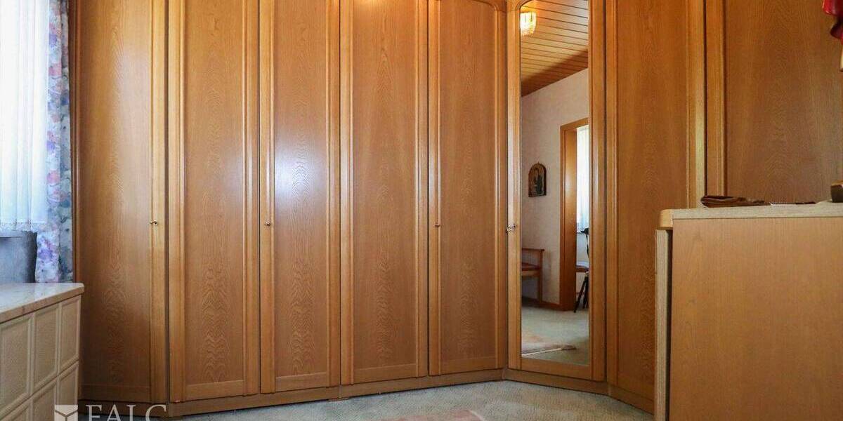 Einfamilienhaus Bergheim Rheidt - 7 Zimmer, 106 m&sup2;, 185.000&euro; | Angebot:26733120