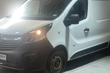 Opel Vivaro 115.792 km 8.470 &euro; Köln 50739