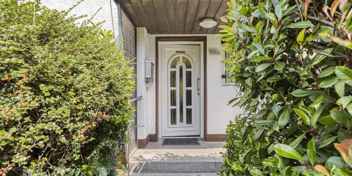 Reihenendhaus Köln Zündorf - 5 Zimmer, 168 m&sup2;, 650.000&euro; | Angebot:23967702