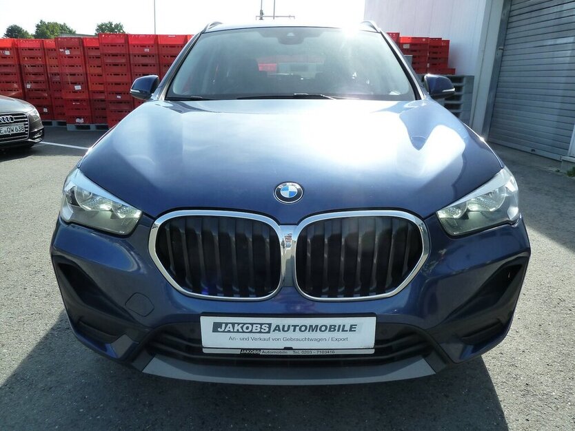 BMW X1 X drive18 D Avantage Sportsitzei AHK PDC DAB 188.000 km 16.800 € Ratingen 40885