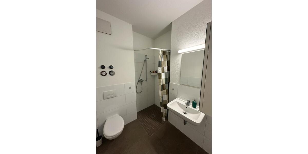 Etagenwohnung Düsseldorf Pempelfort - 1 Zimmer, 55 m&sup2;, 950&euro; | Angebot:26383001