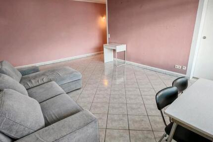 Moderne 2-Zimmer-Wohnung mit Balkon in Sindorf zimmer