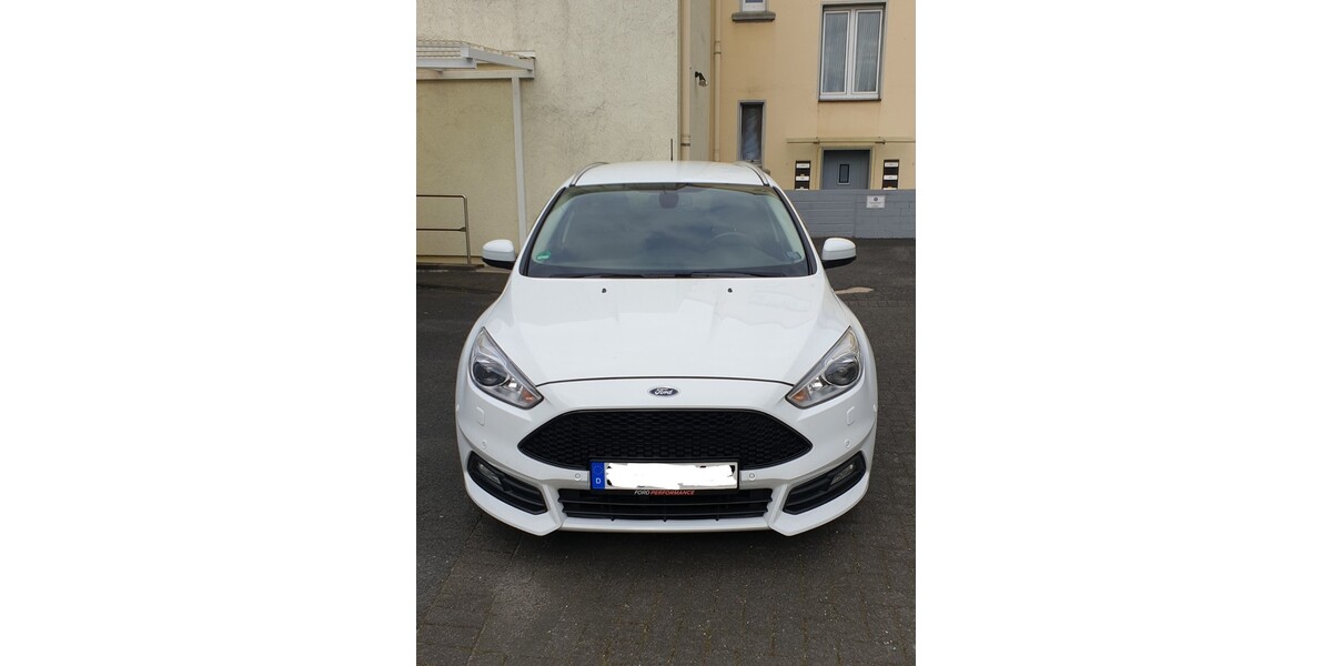 Ford Focus 106.000 km 14.950 &euro; Solingen 42651