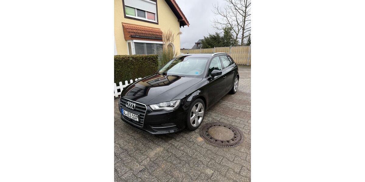 Audi A3 120.000 km 13.000 &euro; Bergisch Gladbach 51469