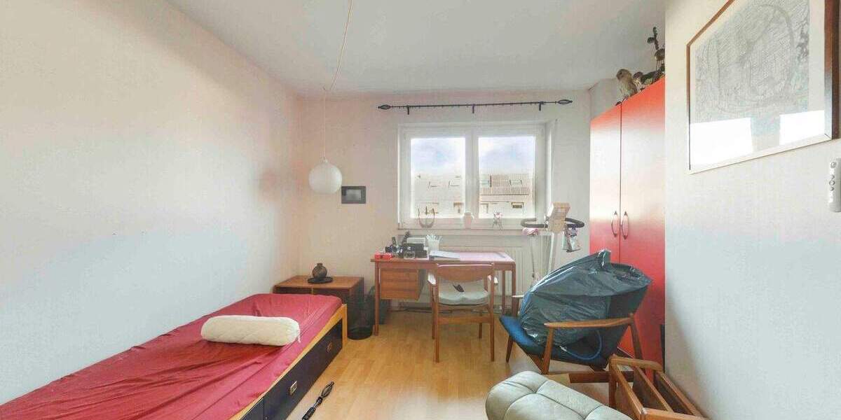 Reihenmittelhaus Leverkusen Rheindorf - 5 Zimmer, 121 m&sup2;, 398.000&euro; | Angebot:25155891