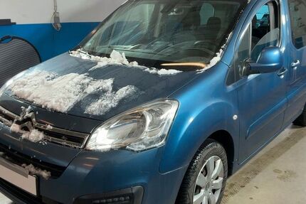 Citroen Berlingo 22.707 km 12.990 &euro; Düsseldorf 40589