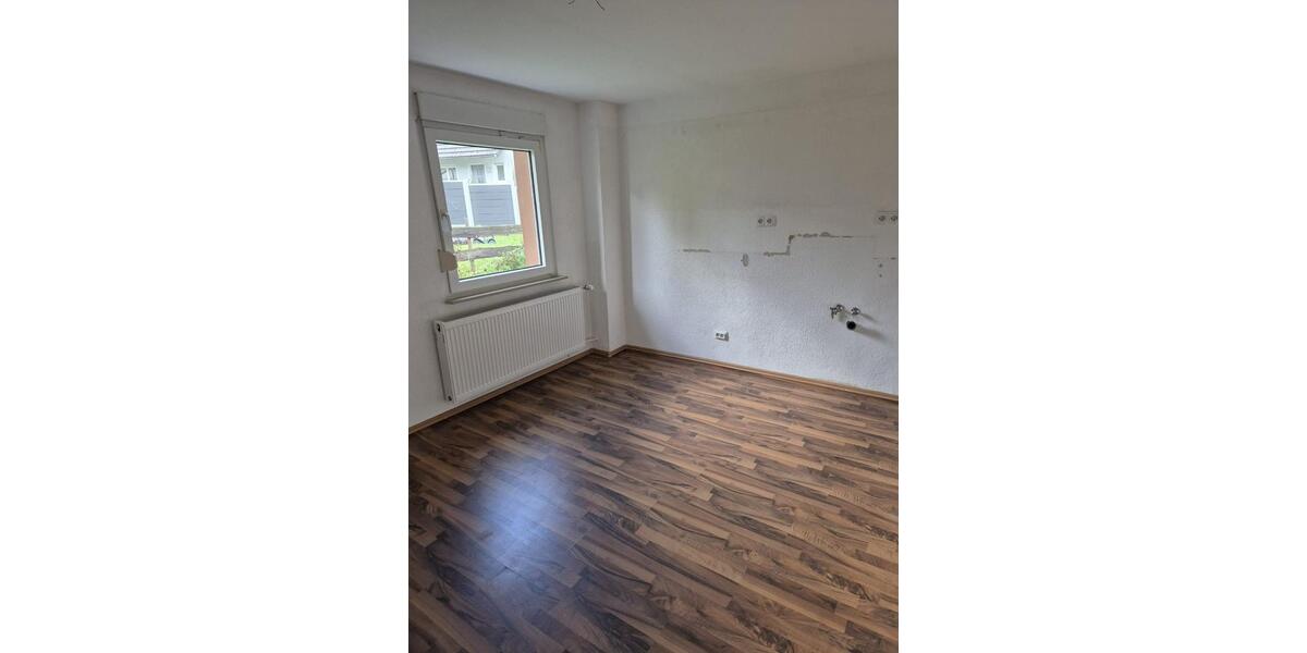 Erdgeschoßwohnung Remscheid Lüttringhausen - 3 Zimmer, 92 m&sup2;, 1.220&euro; | Angebot:25054986