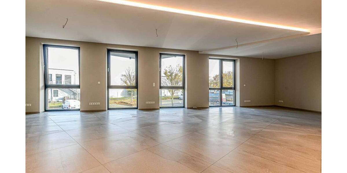 Gewerbeobjekt Hürth Kalscheuren - 4 Zimmer, 226 m&sup2;, 2.938&euro; | Angebot:24056757