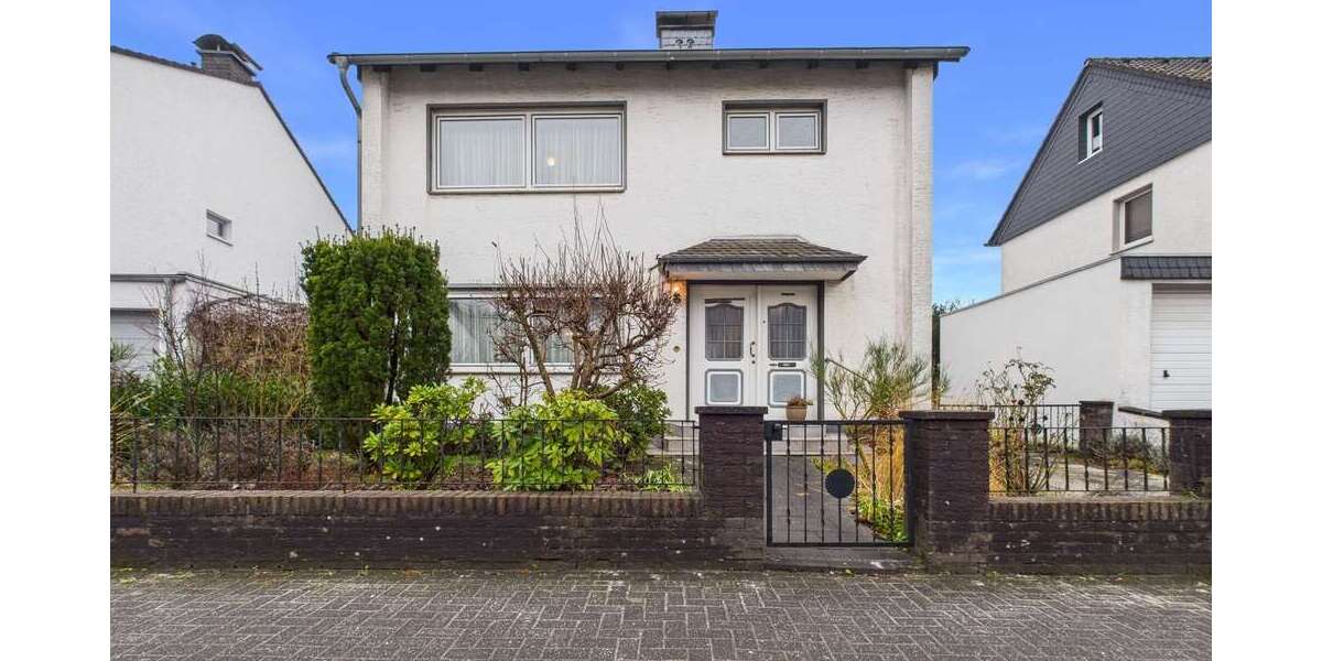 Einfamilienhaus Bergisch Gladbach / Refrath Refrath - 4 Zimmer, 110 m&sup2;, 469.000&euro; | Angebot:24789554