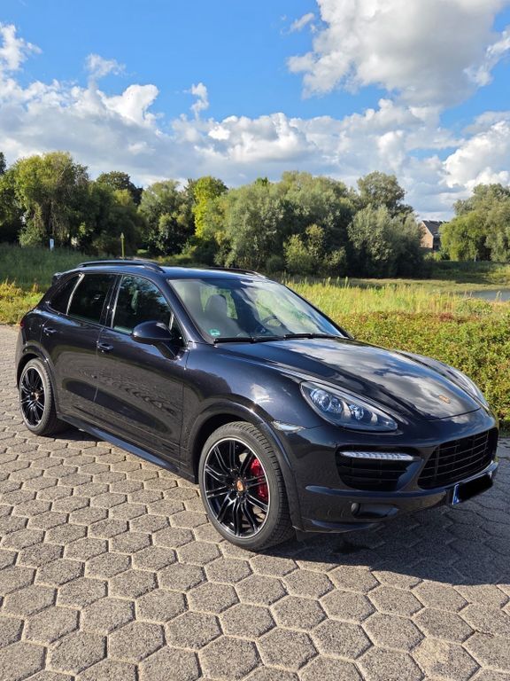 Cayenne