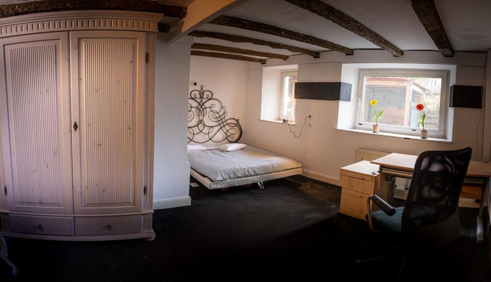 Voll möbliertes Haus für Übergangswohnen – befristet 7 zimmer