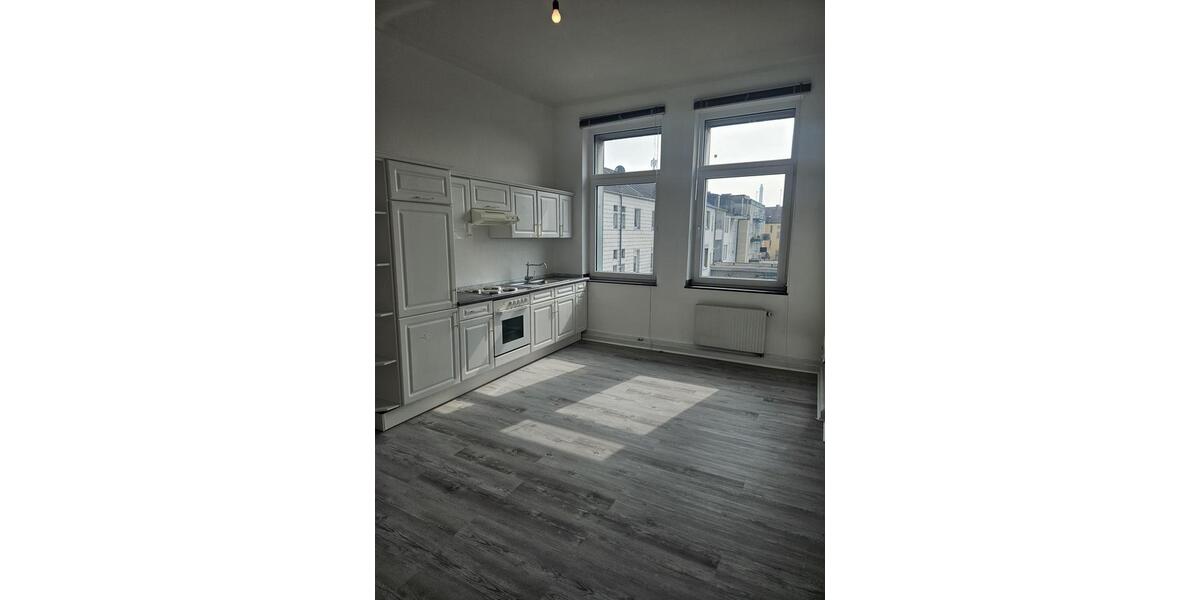 Etagenwohnung Leverkusen - 4 Zimmer, 150 m&sup2;, 1.395&euro; | Angebot:26357528